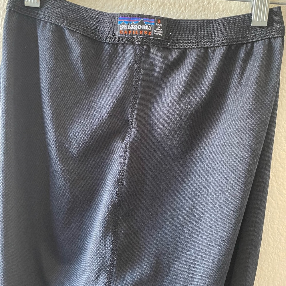 Patagonia Capilene Solid Black Base Layer/ Small - image 6